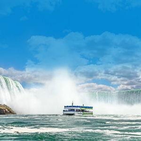 Honeymoon-Maid of the Mist Tour