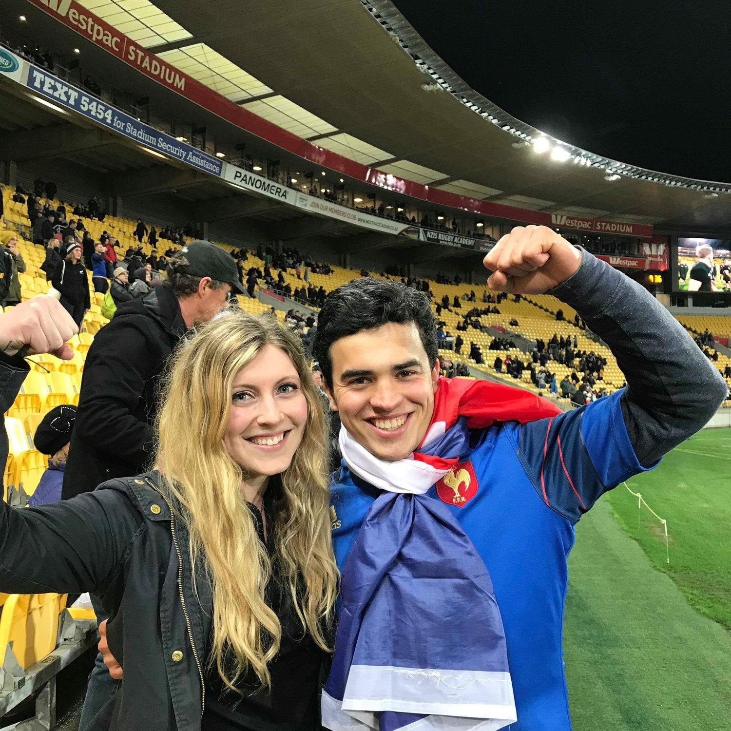 Our first rugby game.. of many....
-
Notre premier match de rugby... parmi tant d'autres...