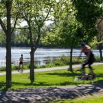 Walk around Lake of the Isles