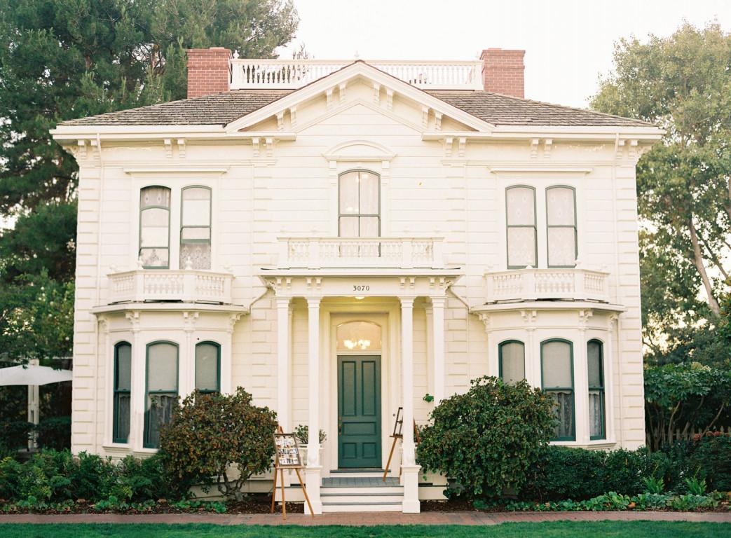 The Wedding Website of Fatima Alarcon and Victor Romero