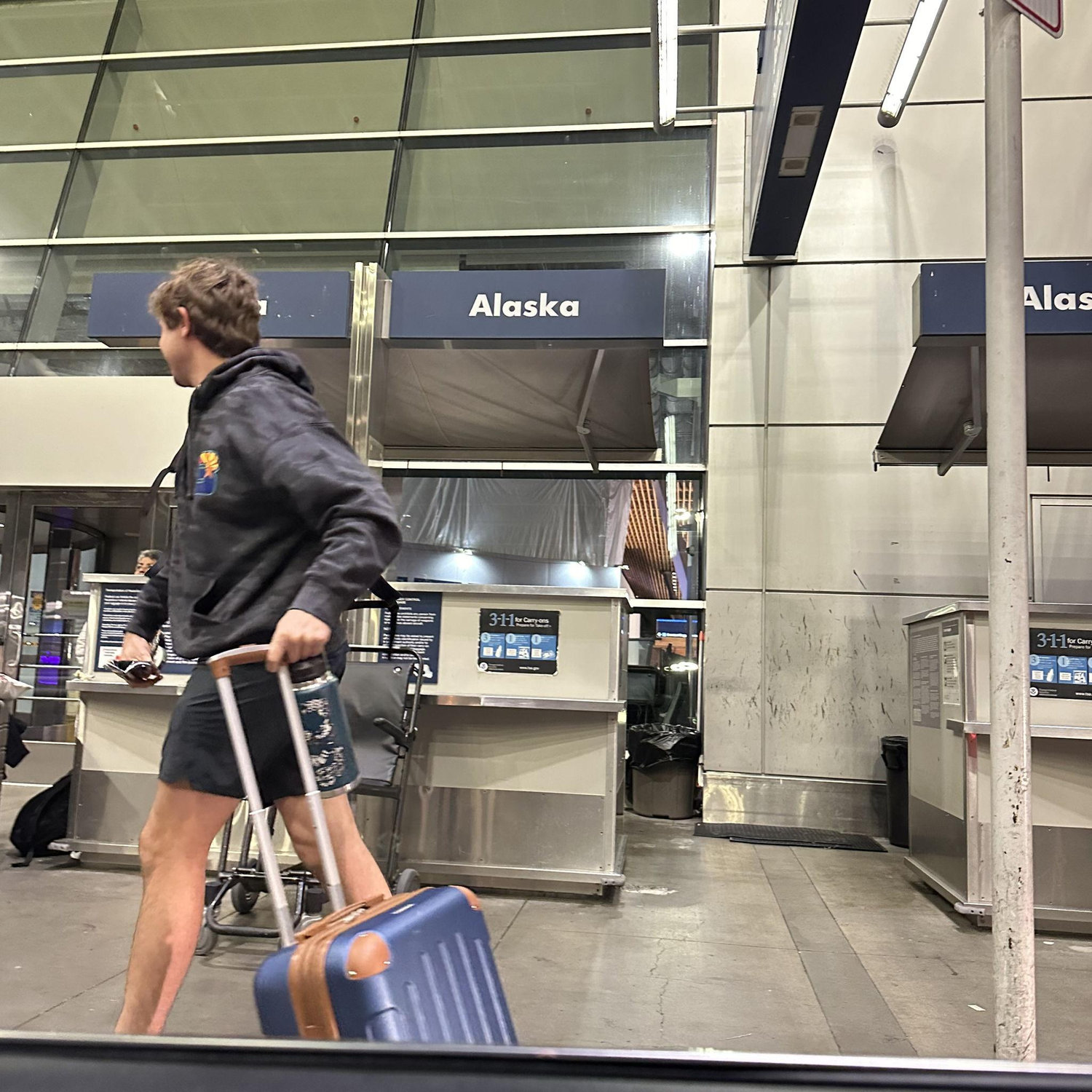 Jacob's last trip back to Arizona before moving to Oregon. Ilima and Jake took over 20 flights over the course of 1.5 years to make long distance work. Thank God that's over!