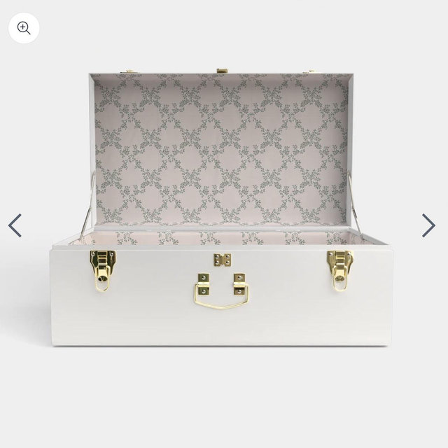 Grand Bridal Trunk