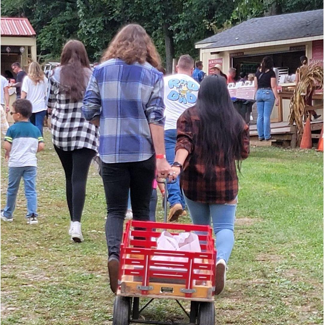 2023 Family Apple Picking
