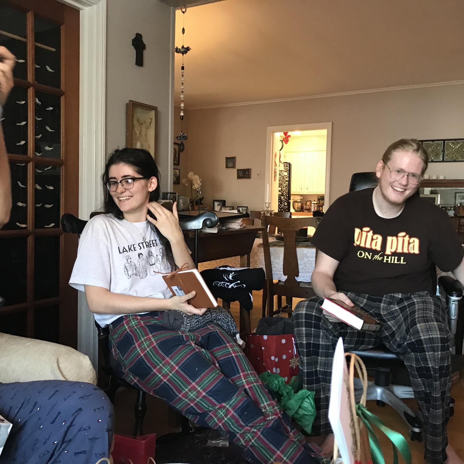 Christmas 2018 at Broad Road in Syracuse, NY.
(December 2018)