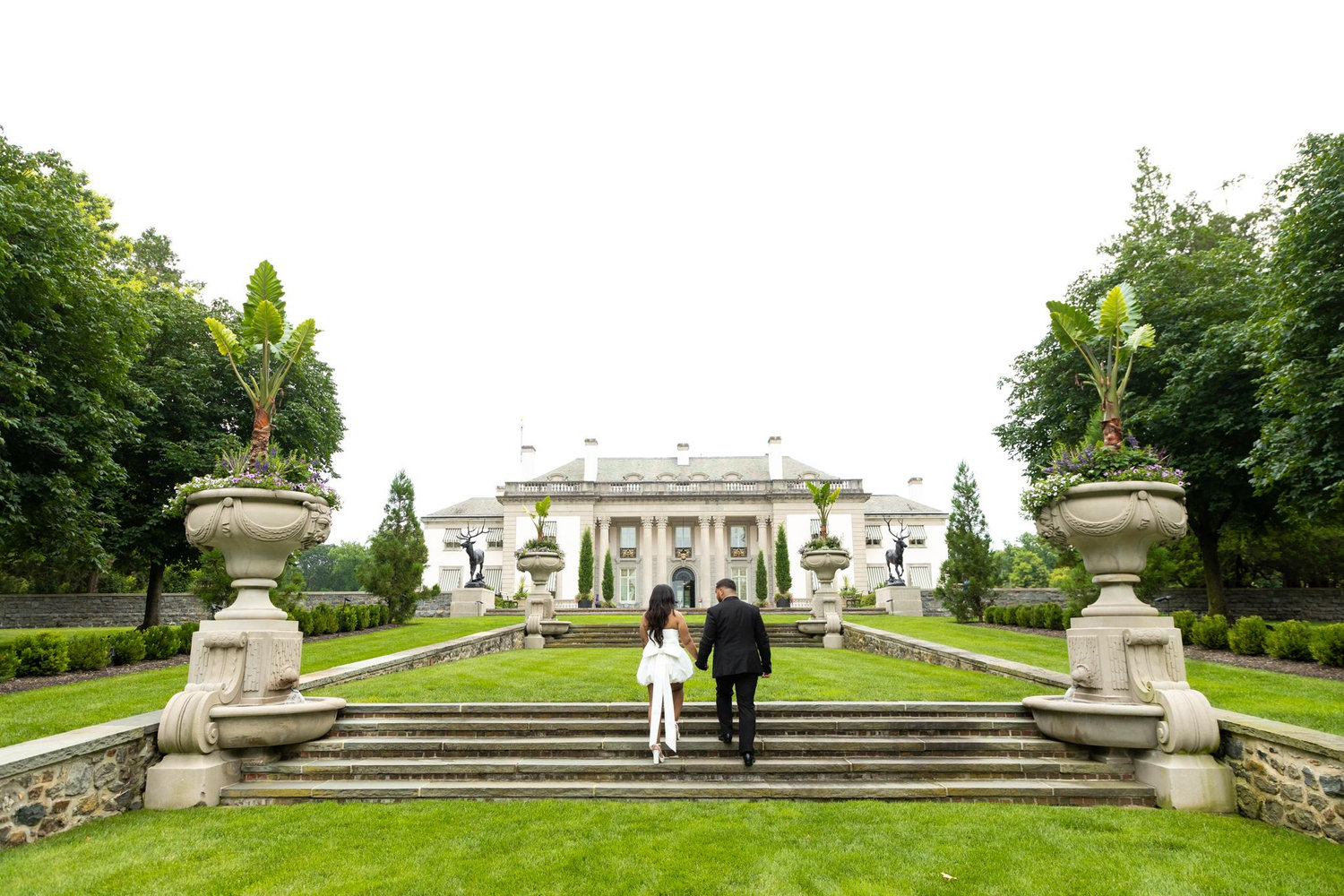 The Wedding Website of Delia Perez and Christian Dominguez