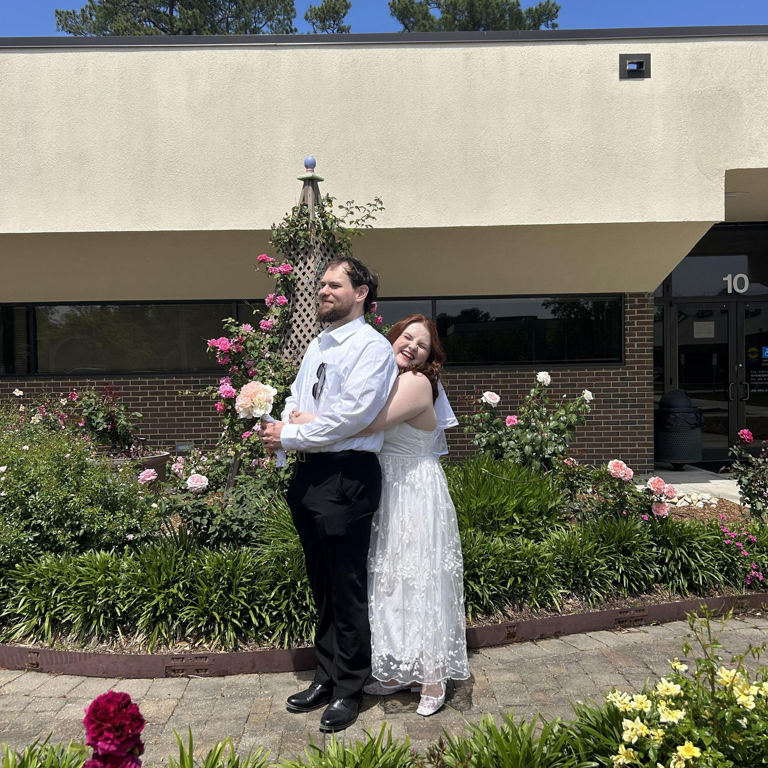 Reverse prom pose