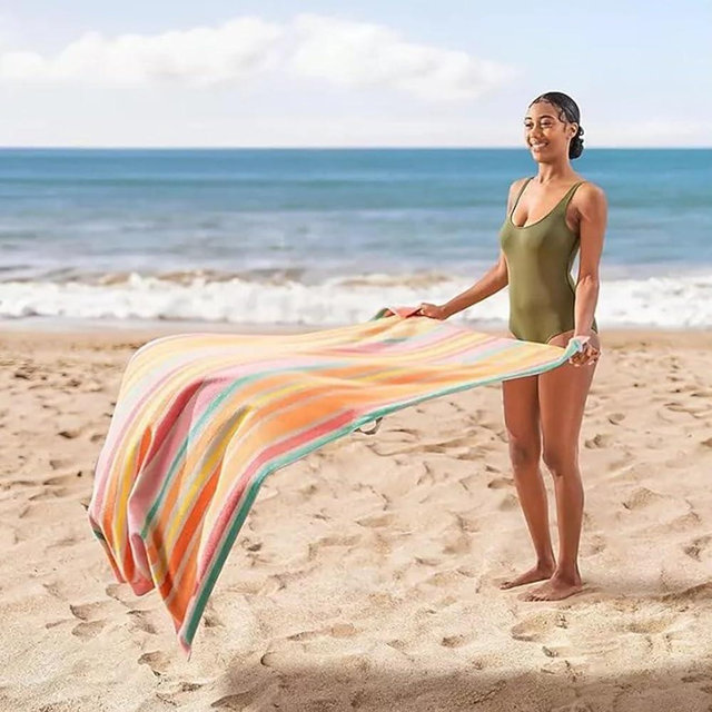 MEMBER'S MARK Oversized Beach Towel, Sand-Resistant, 40 x 72 inches (Sunwash Stripe Coral)