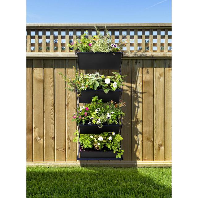 Andrei Metal Wall Planter