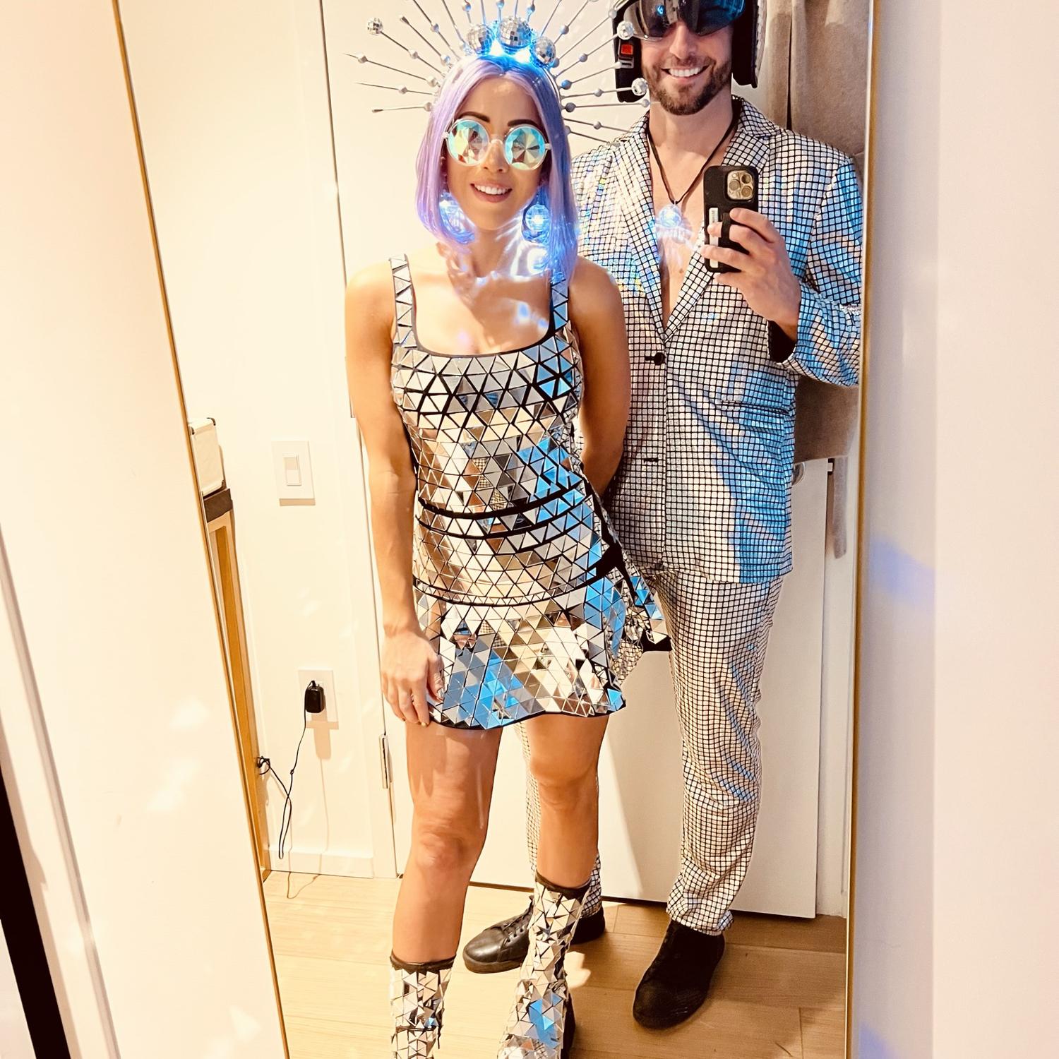 Halloween 2022 - disco balls