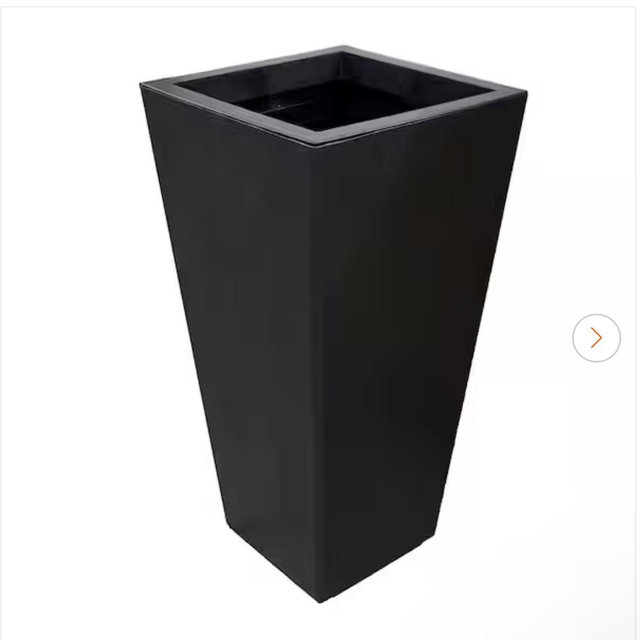 Tierra Verde Sonata Large Black Recycled Rubber Tall Square Planter with Drainage Holes (18 in. L x 18 in. W x 36 in. H) MT5100216CM