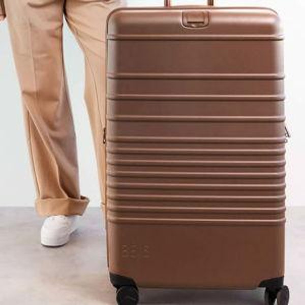 Beis Large Check-In Roller in Maple