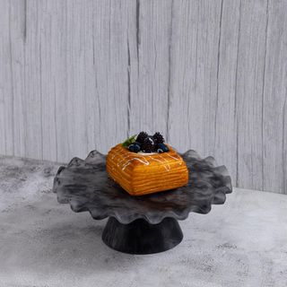 Resin Medium Cake Stand