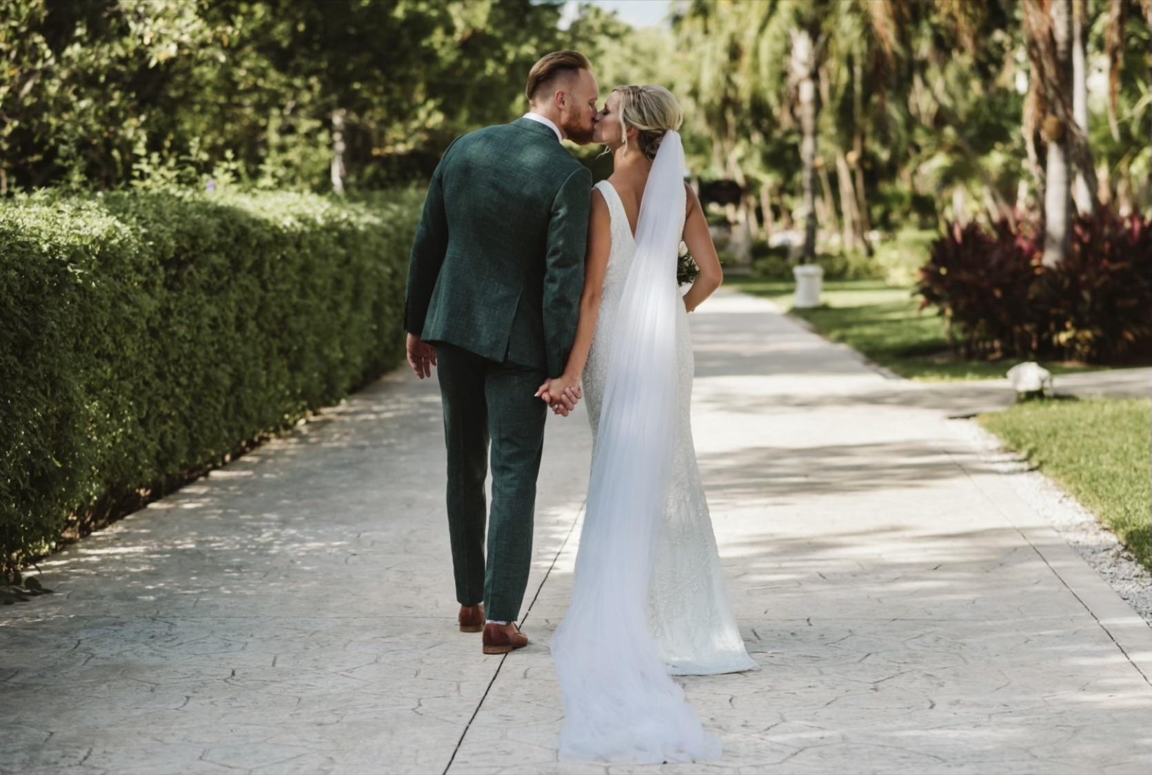 53b93447-158b-4a59-b239-2eaeca1e3cf3