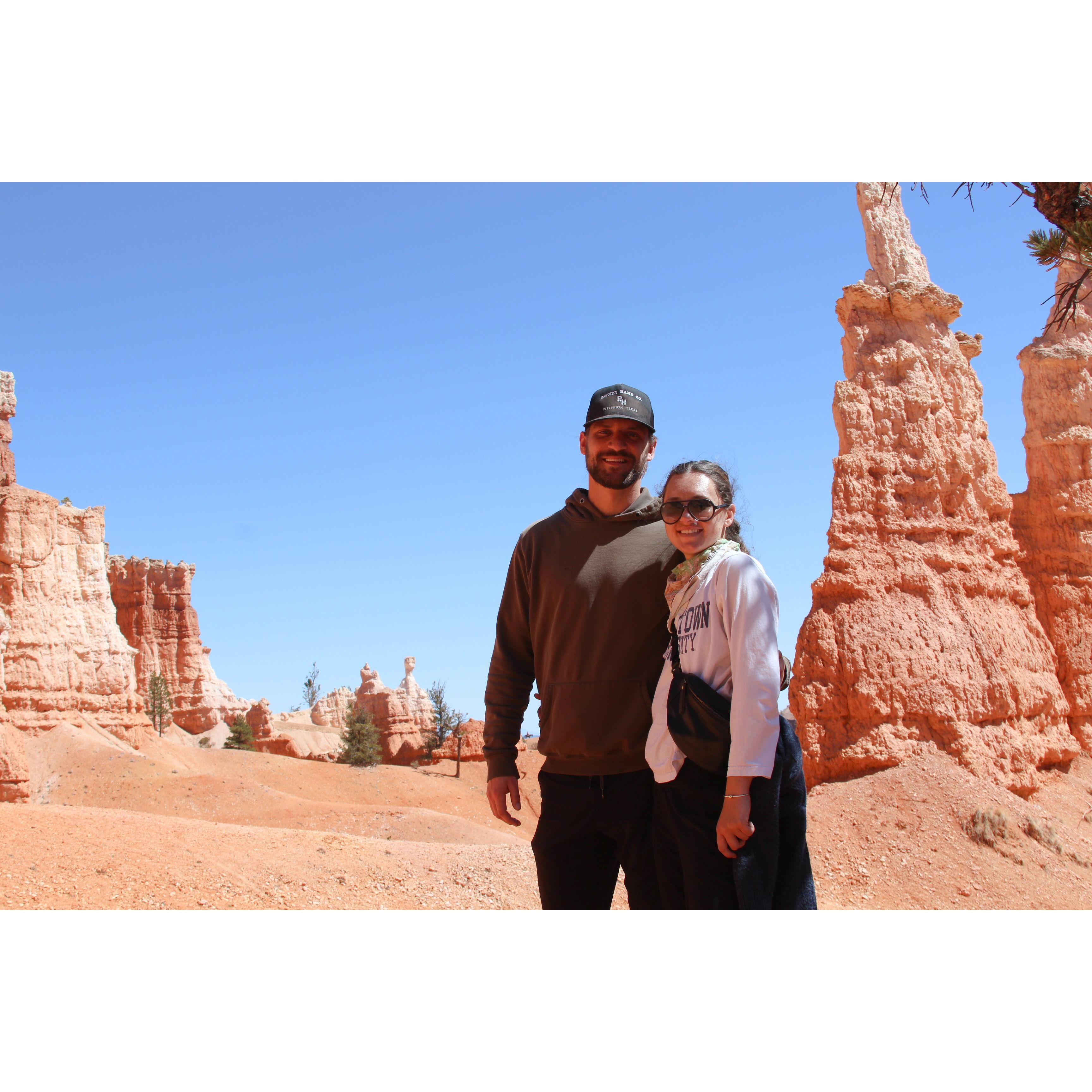 Hiking through the hoodoo’s in Bryce Canyon National Park, 2022