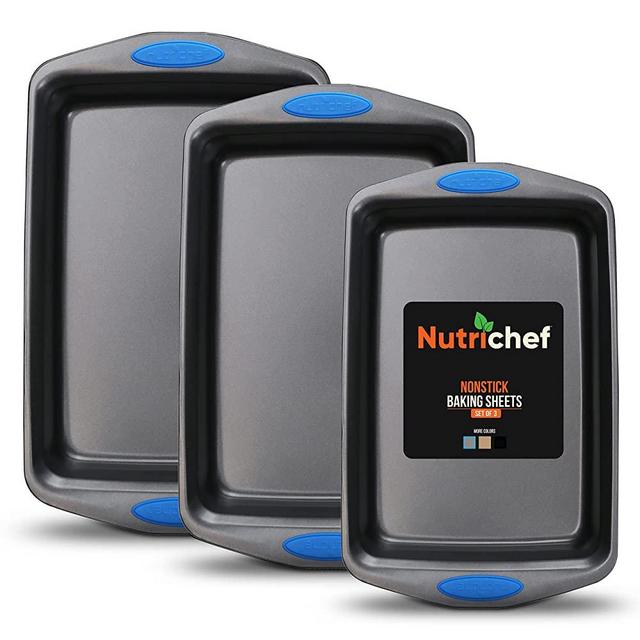 NutriChef 3-Piece Baking Pan Set - PFOA, PFOS, PTFE Free Flexible Nonstick Gray Coating Carbon Steel Bakeware - Professional Home Kitchen Bake Cookie Sheet Stackable Tray w/ Blue Silicone Handles