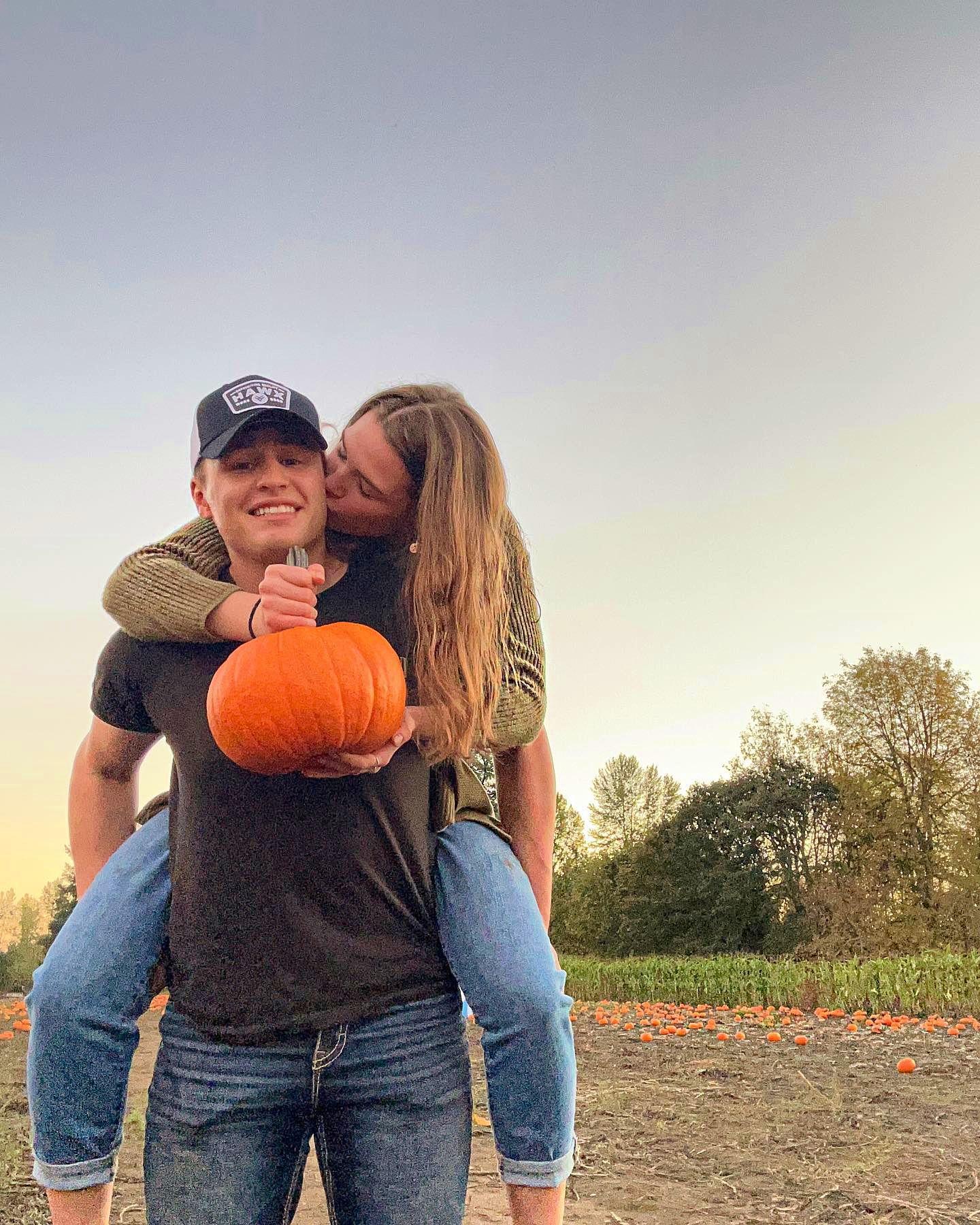 The Wedding Website of Kenna Lampe and Hunter Dietrich