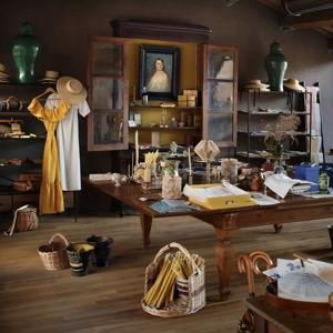 Shopping in the artisan boutique at Reschio Hotel