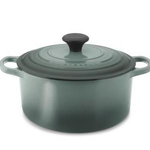 Le Creuset Signature Cast-Iron Round Dutch Oven, 4.5-Qt., Ocean