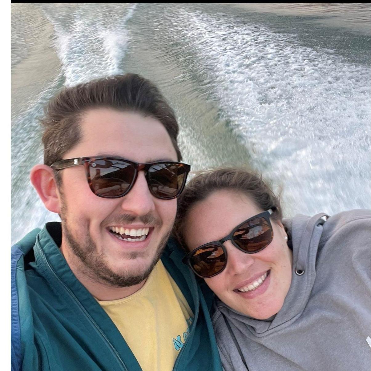 I’M ON A BOAT AND IT’S GOING FASSSSST