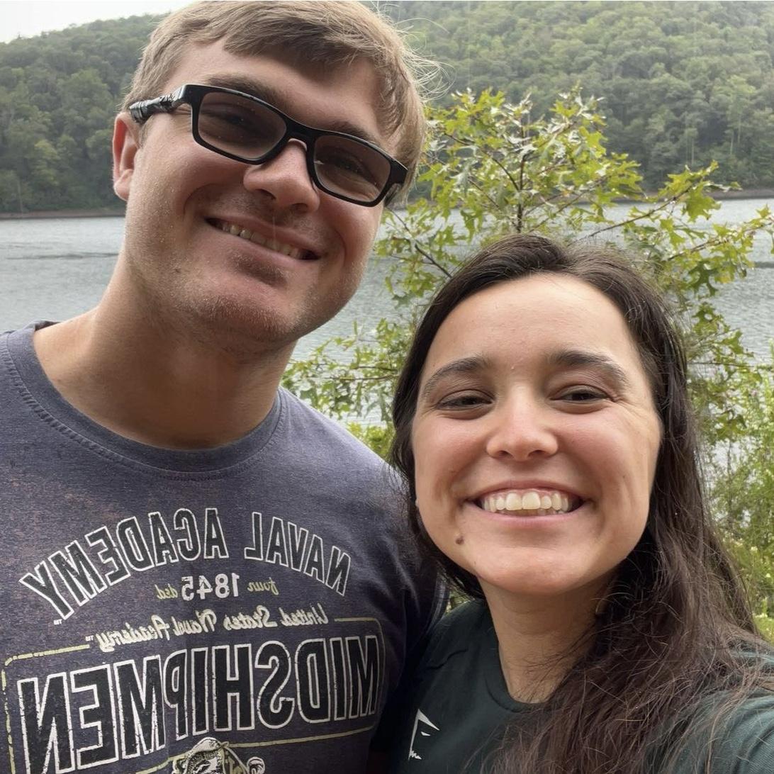 Jen visited Zach in Harrisonburg, they went hiking.