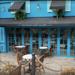 Magnolias Sous Le Pont