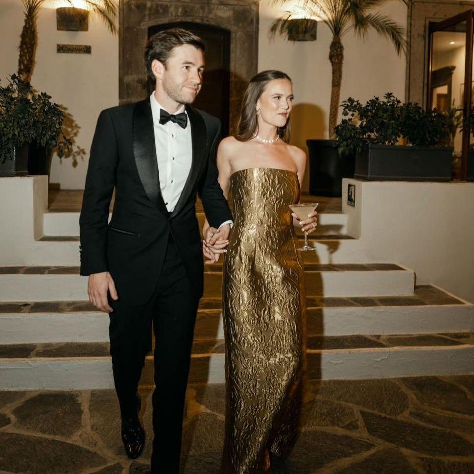 BLACK TIE