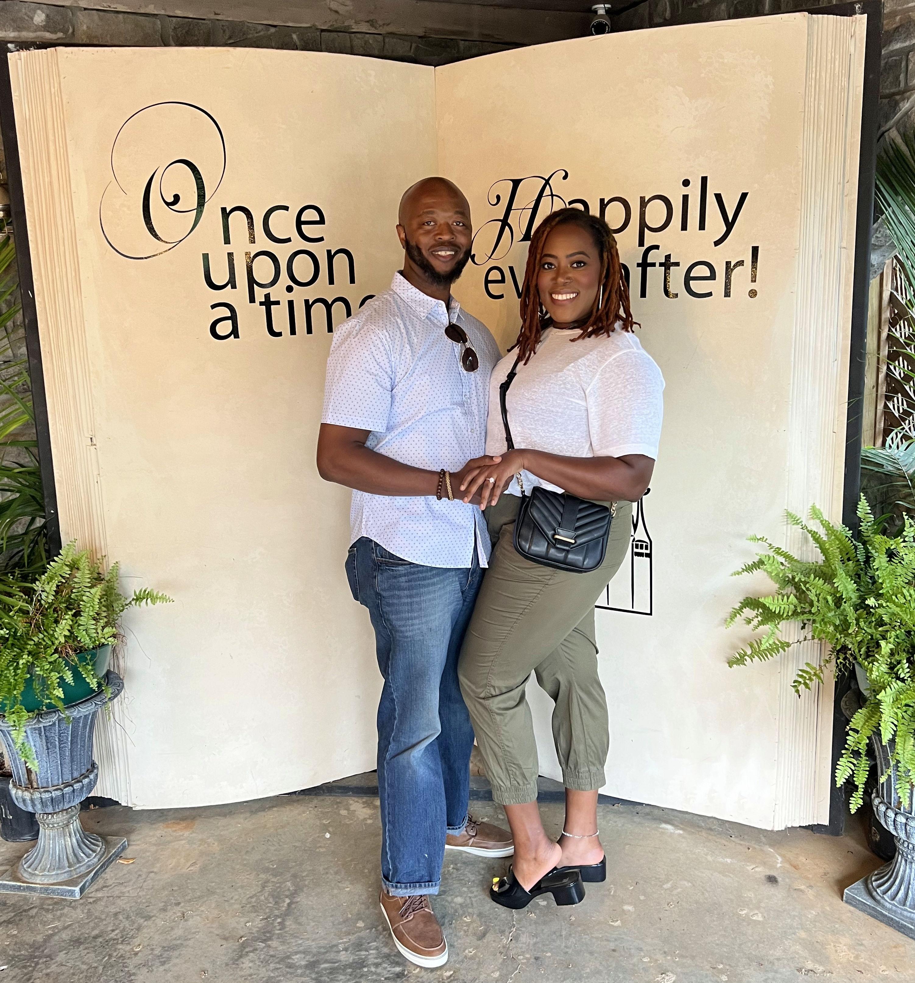 The Wedding Website of Lisa Olds and Brandon Vaughn