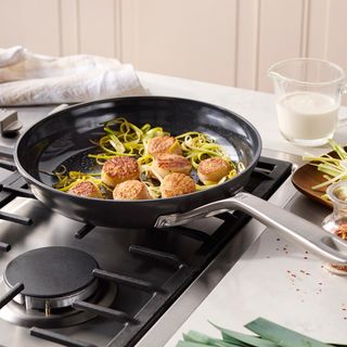 Motion Ceramic Hard Anodized Nonstick Fry Pan