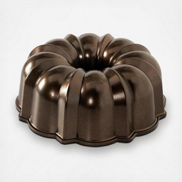 Nordic Ware Pro Cast Original Bundt Pan Bakeware, 12 Cup, Bronze