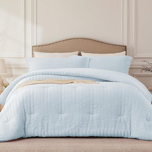 Quataly SkyBlue King Comforter Set - 3 Pieces Seersucker Lightweight Bedding Comforter Sets (1 Soft Fluffy Comforter & 2 Pillowcases) - All Seasons Cozy Modern Bed Sets