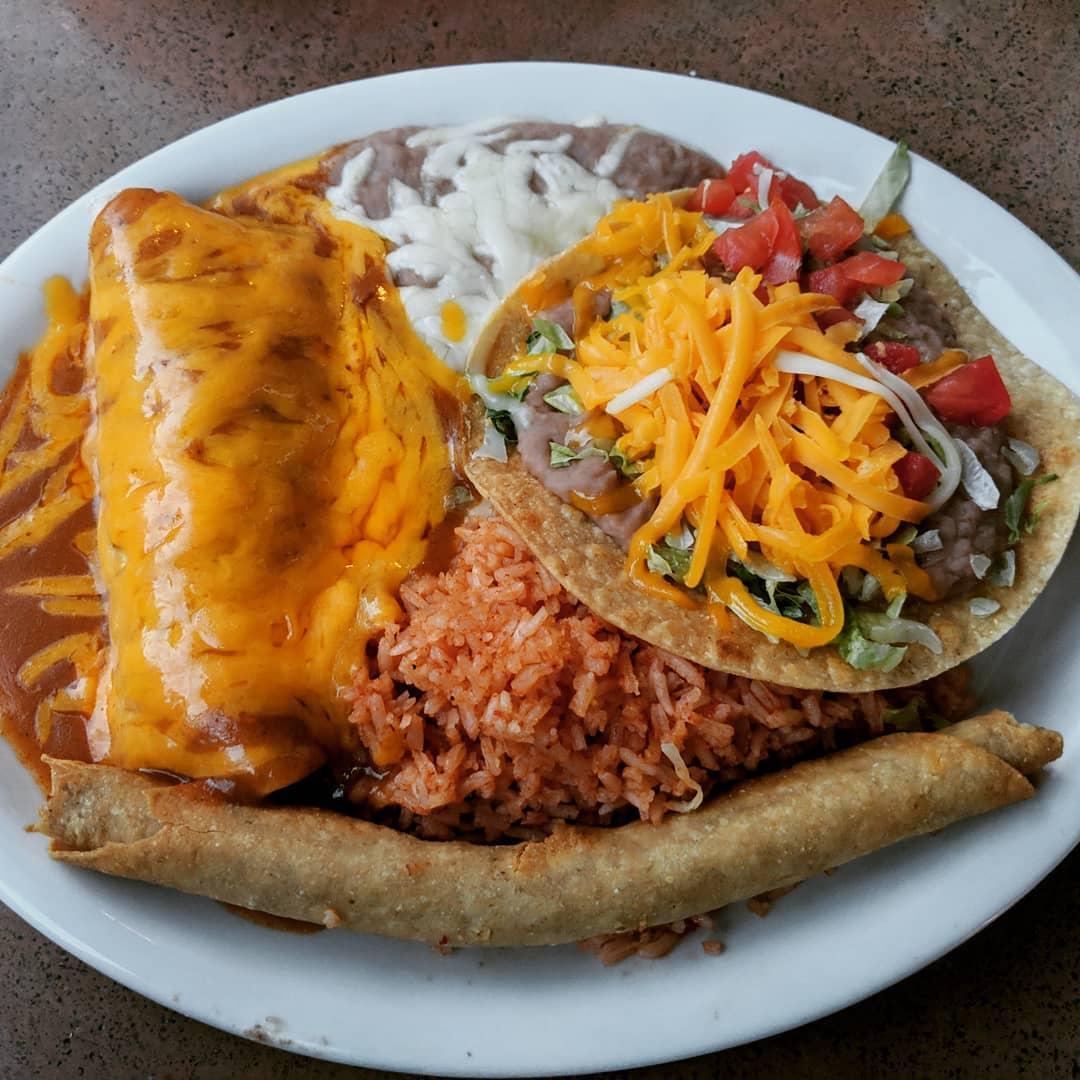 The amazing Mexican food, along with the Mariachi. Delicioso...