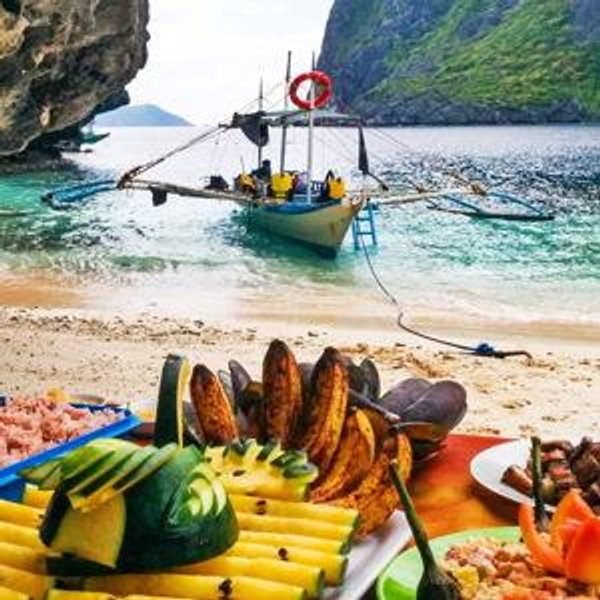 Island-Hopping in El Nido with Beach Picnic Phillipines