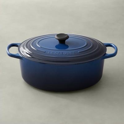 Le Creuset Signature Enameled Cast Iron Oval Dutch Oven, 9 1/2-Qt.