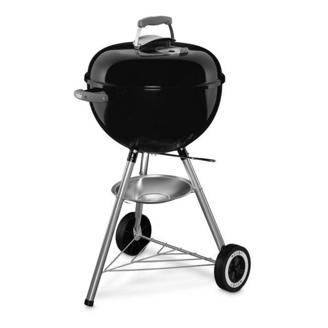 Weber 18-in Black Porcelain-Enameled Kettle Charcoal Grill