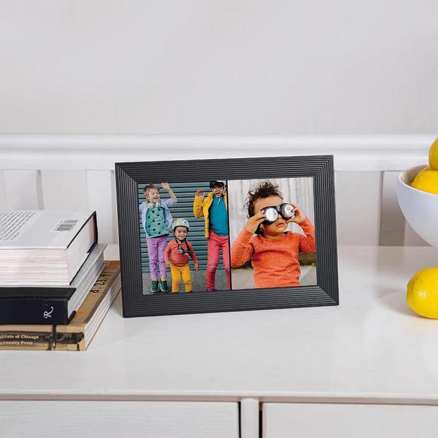 Remotely Accessible Digital Photo Frame