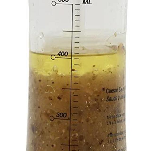 Tablecraft Salad Dressing Shaker, Glass with Plastic & Metal Pour Spout Top, Clear