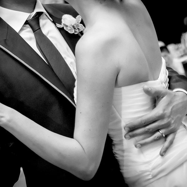 Two Left Feet: Our Wedding Dance Lesson Fund