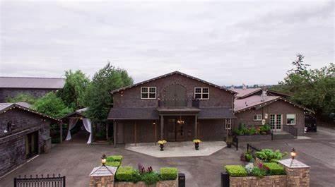 The Wedding Website of Valerie Feucht and Kyle Studerus