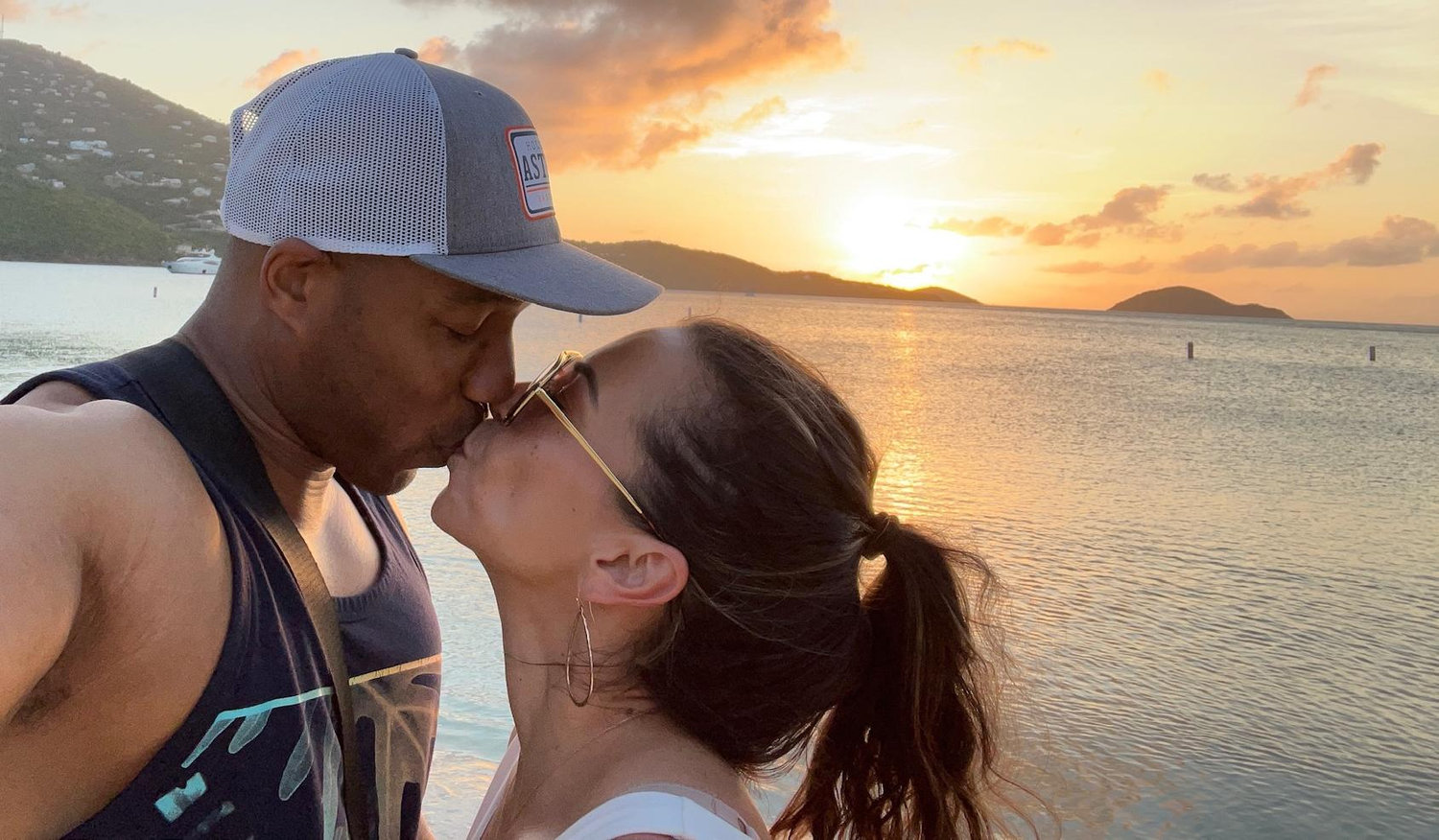 The Wedding Website of Yessica Gomez and Rufus Dixon