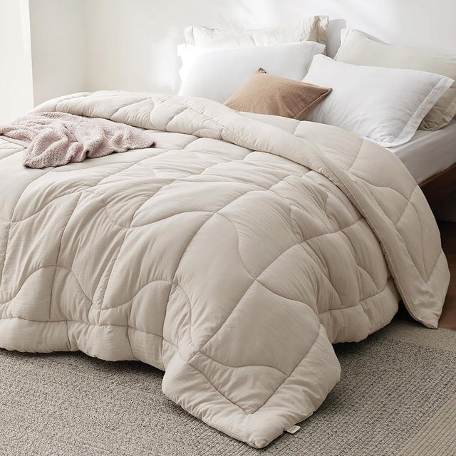 Bedsure Oversized King Comforter - Oversized King Duvet for All Season, Ultra-Soft Down Alternative & Prewashed Duvet Insert with 4 Tabs - Machine Washable, Linen, 116x98 Inches