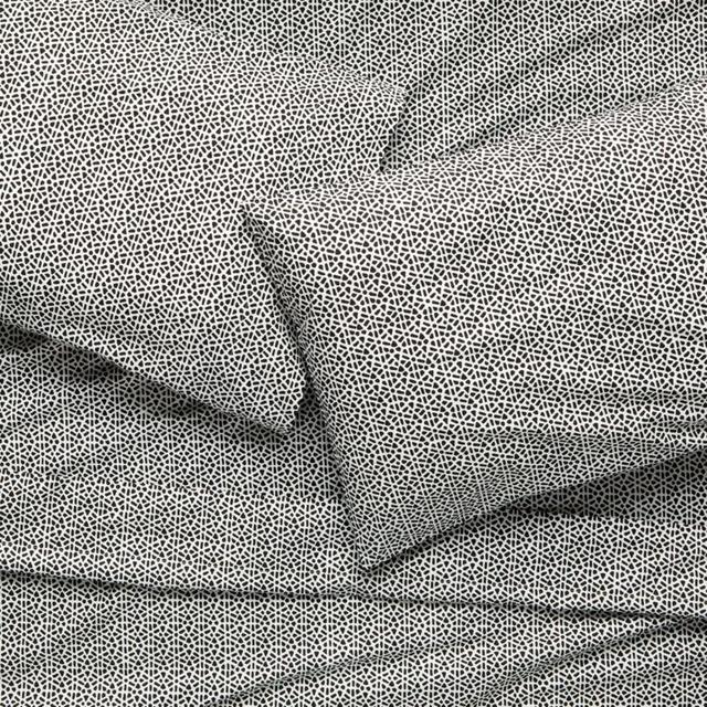 Almora Black and White Full Sheet Set