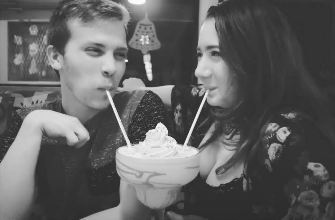 The Wedding Website of Lindsey Hibbert and Christopher Lopez