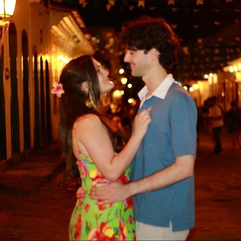 In November 2026, we went to Brazil to visit Caio's family! | Em novembro de 2026, fomos ao Brasil visitar a família de Caio!