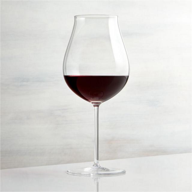 Vineyard Pinot Noir Wine Glass