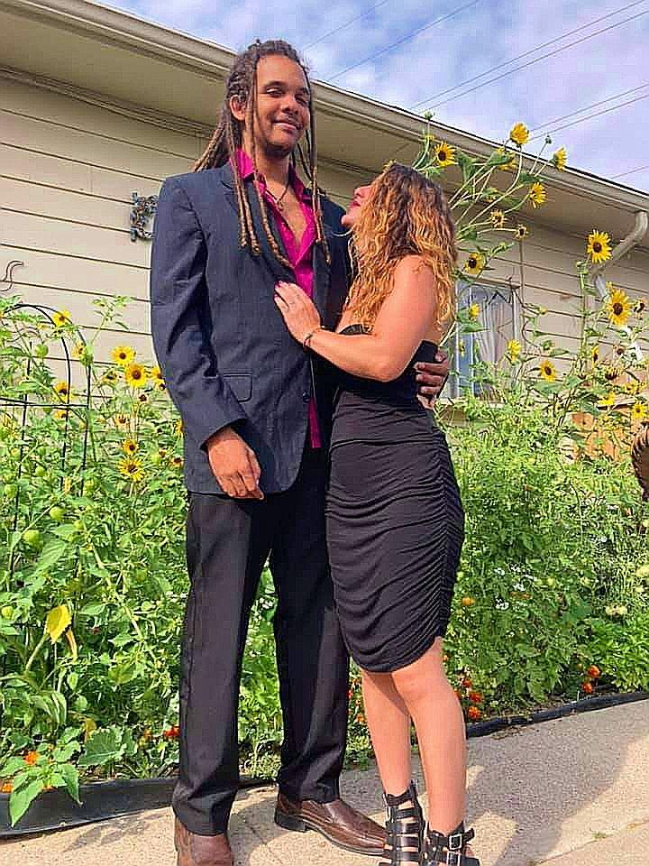 The Wedding Website of Aspen Cowan and Toupoc Allen
