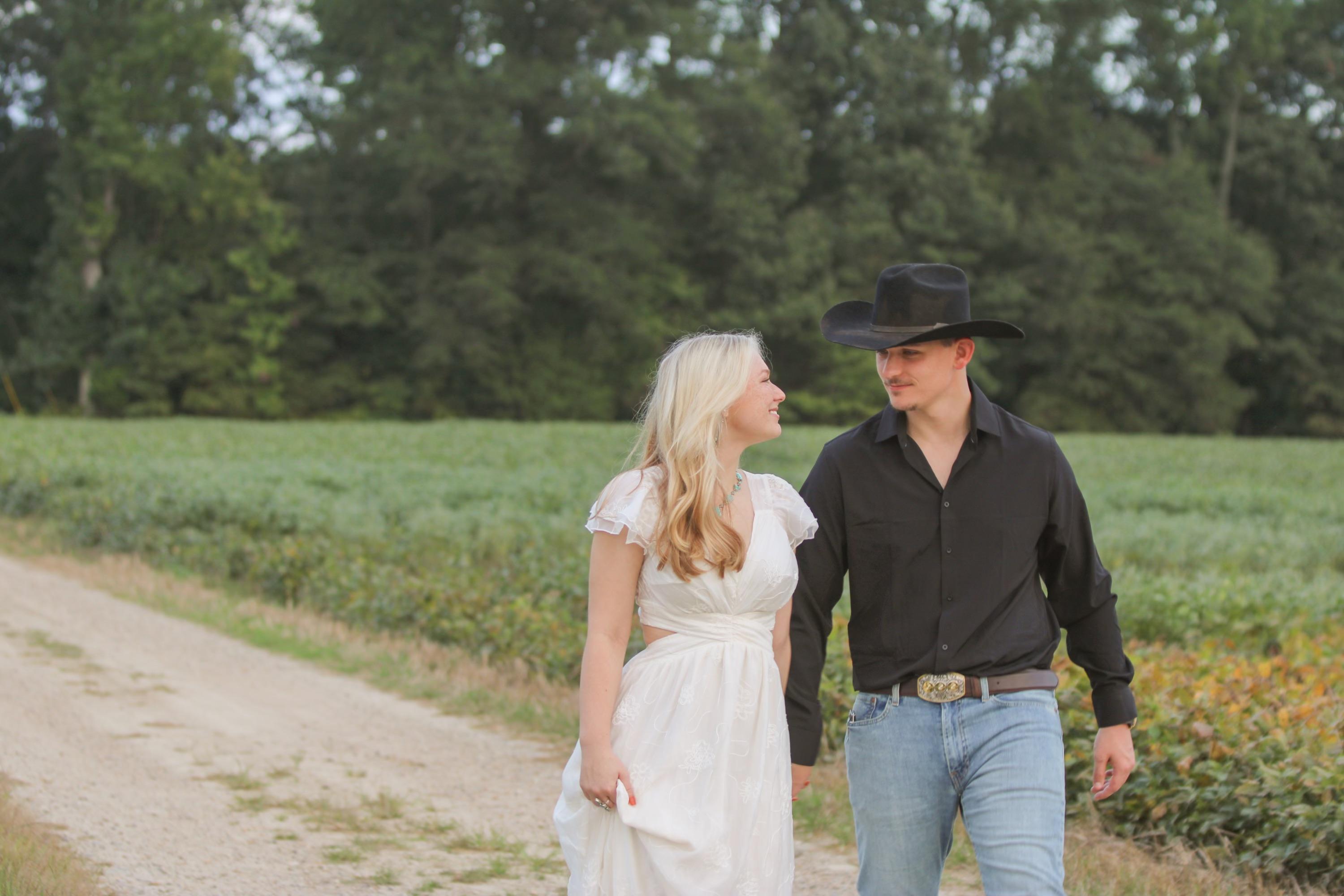 The Wedding Website of Lana Amiss and John Johnson