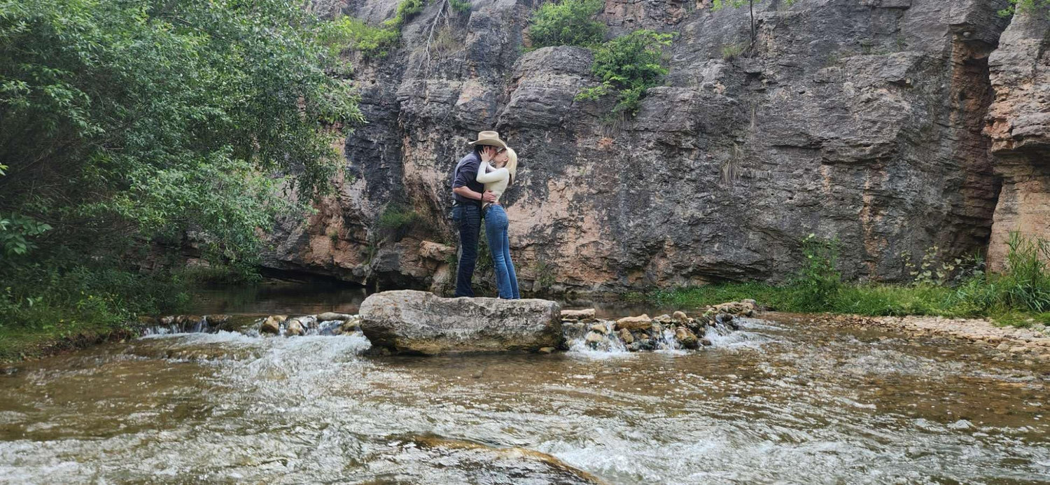 The Wedding Website of Lynnsie Royer and Brandon Elmore
