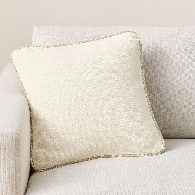 Everyday Linen Piped Pillow Cover, Ivory, 18"