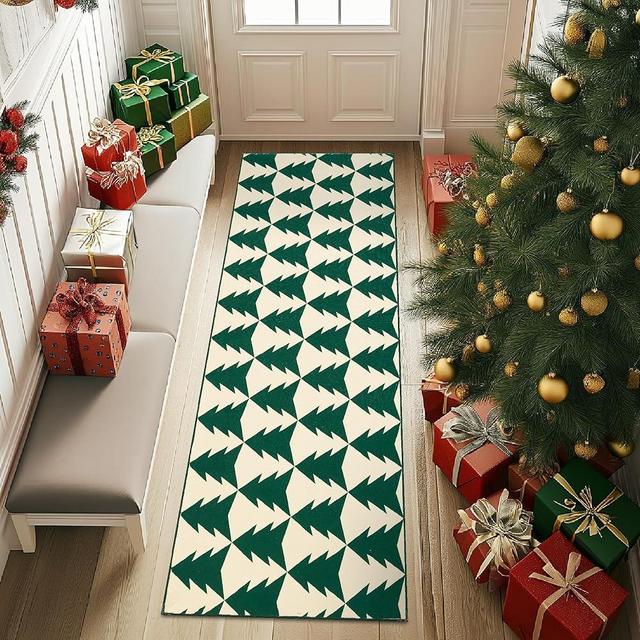 jinchan Christmas Runner Rug 2x5 Hallway Rug Xmas Tree Runner Kitchen Rug Soft Washable Non Slip Holiday Decorative Floor Carpet for Bedroom Bathroom Entryway Living Room (Green on Cream,2x5ft)