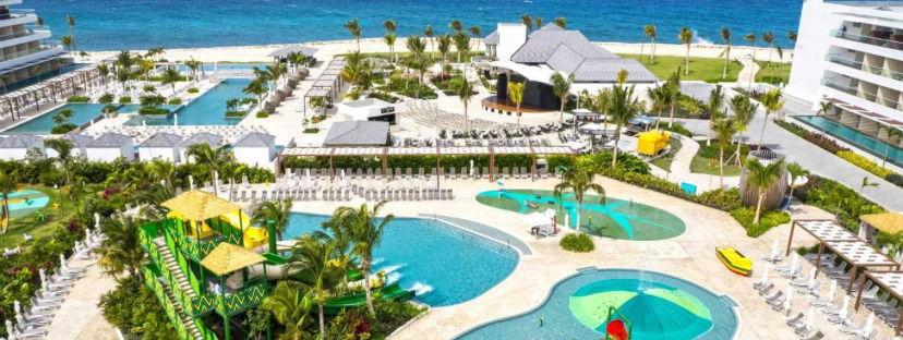 The Wedding Website of Fanta Liddell and Tony Housing